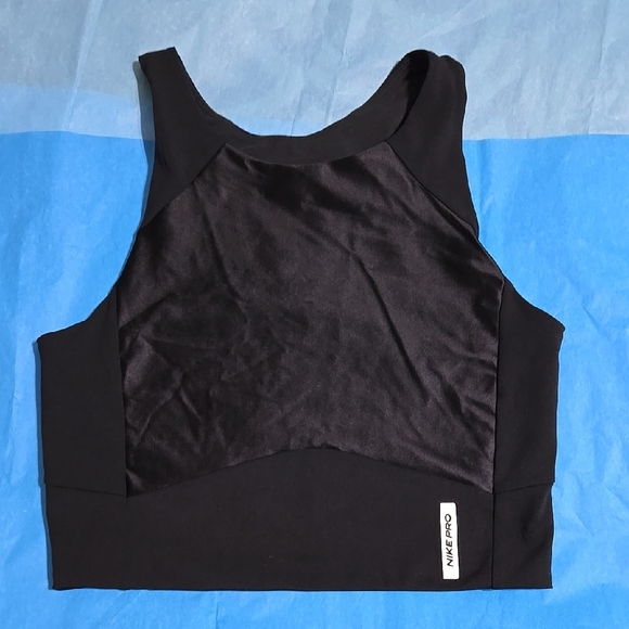 Nike Pro Black Sports Bra - Picture 1 of 2